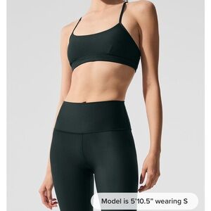 Alo airlift intrigue bra